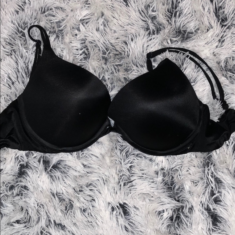 VICTORIA’S SECRET ***2 for 18 push up bras*** - Picture 6 of 8